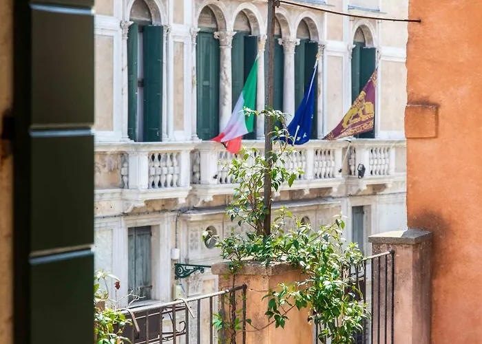 Charming Palace Santa Fosca